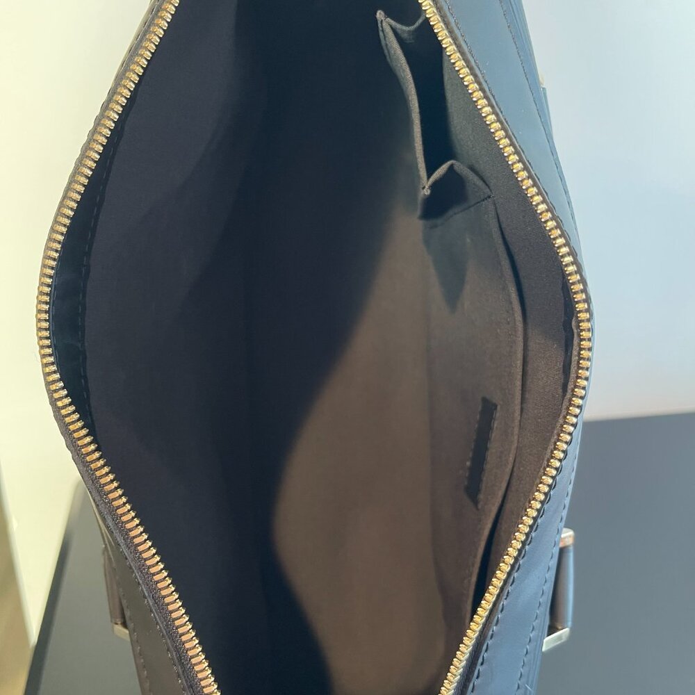 Louis Vuitton Vintage Black Epi Leather Dhanura MM Bag - Preowned - Picture 11 of 14
